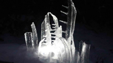 69aabf810291f8bf-Ice-1a